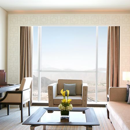 Royal M Hotel Fujairah By Gewan Zewnętrze zdjęcie A room at the hotel