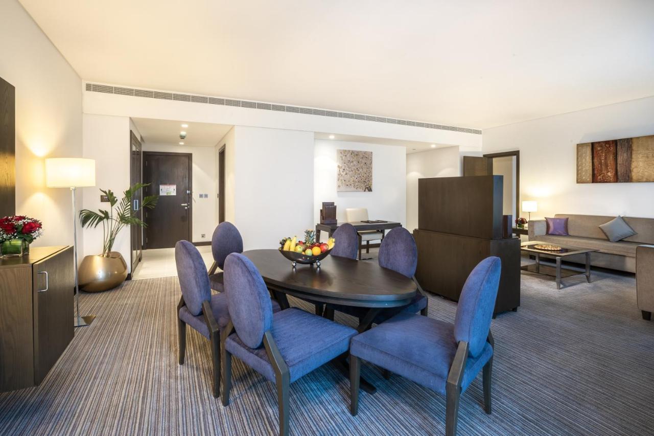 Royal M Hotel Fujairah By Gewan Zewnętrze zdjęcie A suite at the hotel